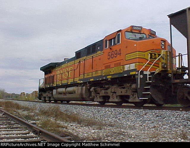 BNSF 5694 - DPU